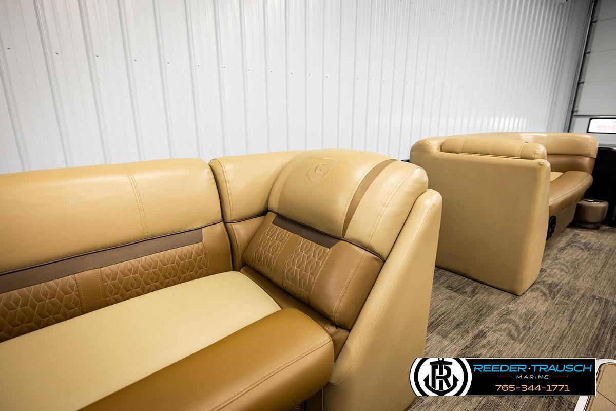 Used 2020 Godfrey 2286 RFL