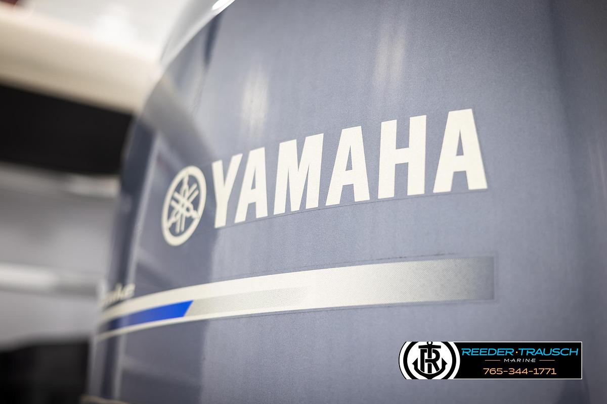 Used 2015 Sylvan 8520 Mirage