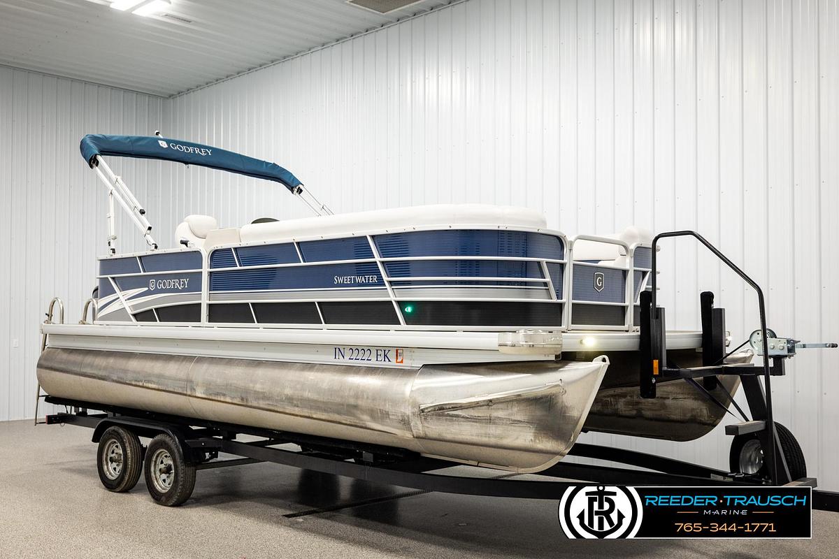 Used 2022 Godfrey Sweetwater 2286