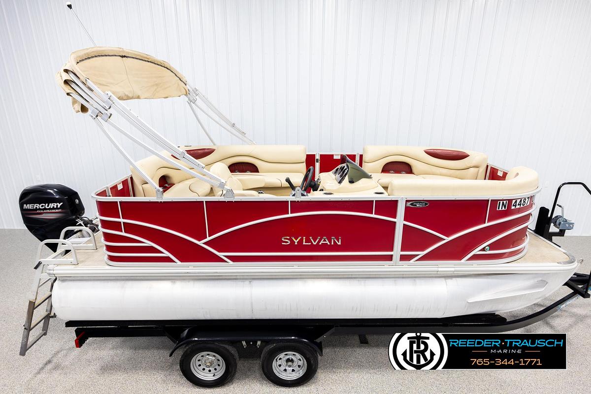Used 2017 Sylvan 818 Mirage Cr