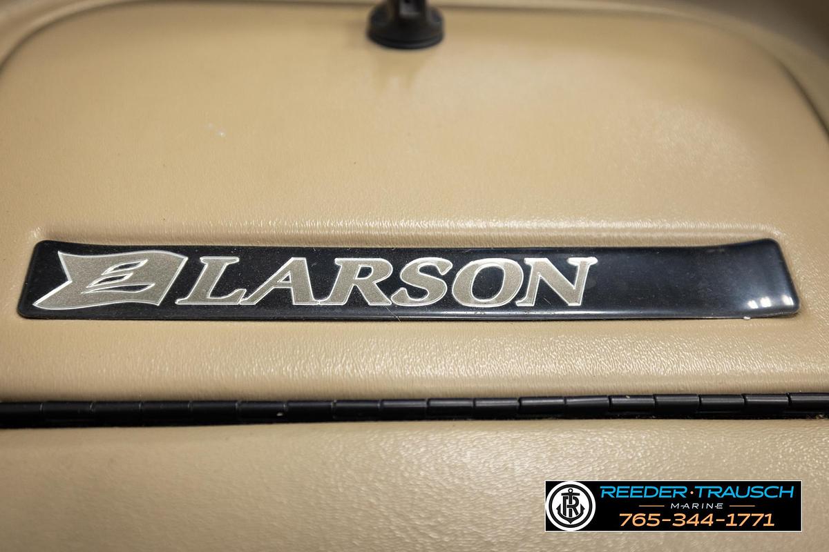 Used 2003 Larson SEI 180