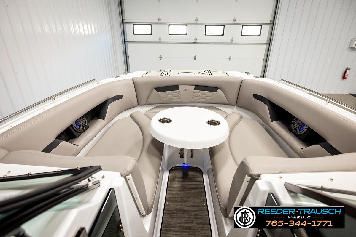 Used 2024 Four Winns HD5 Surf
