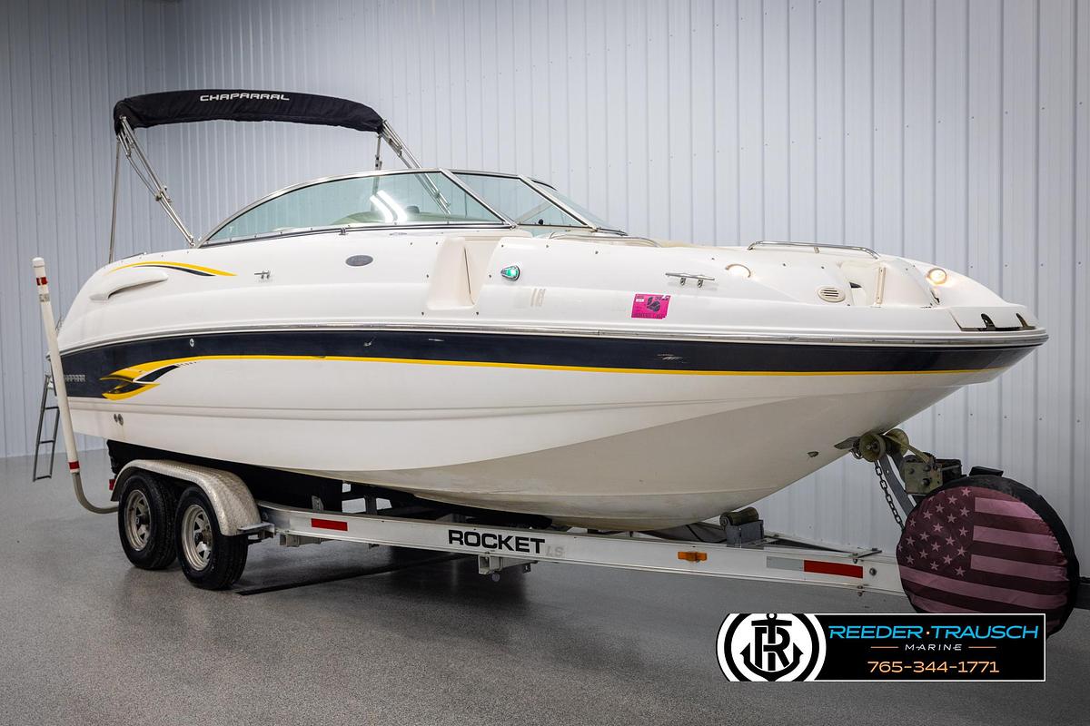 Used 2002 Chaparral 243 Sunesta