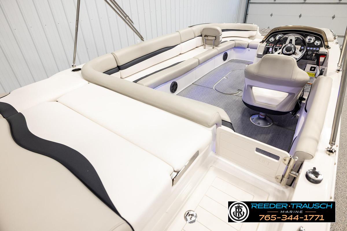 Used 2022 StarCraft Starstep 221