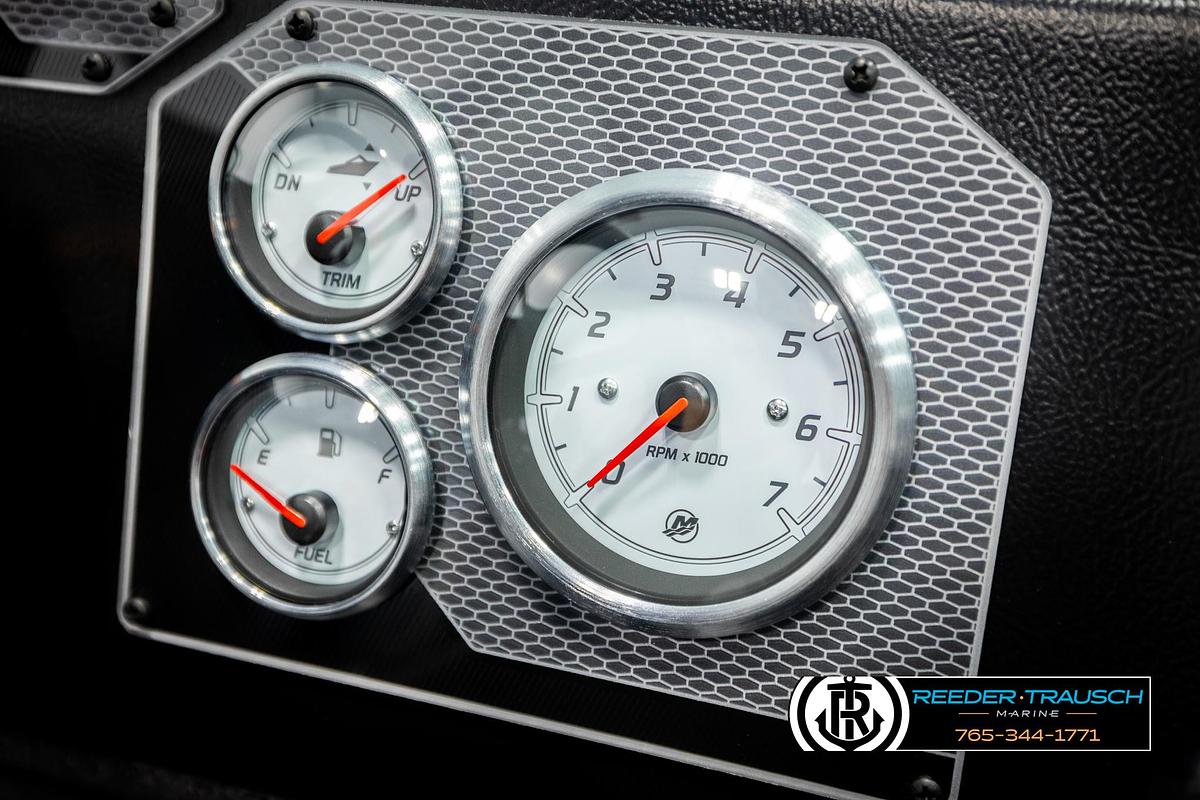 2026 Lund 2075 Impact XS