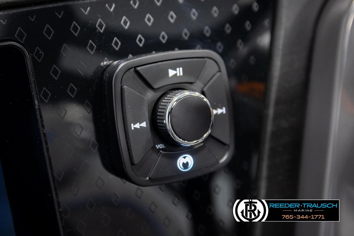 2026 Bennington 22 MFBSE