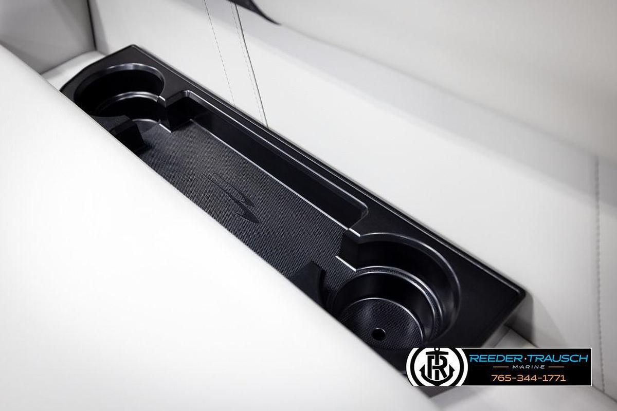 2025 Bennington 20 SLSE