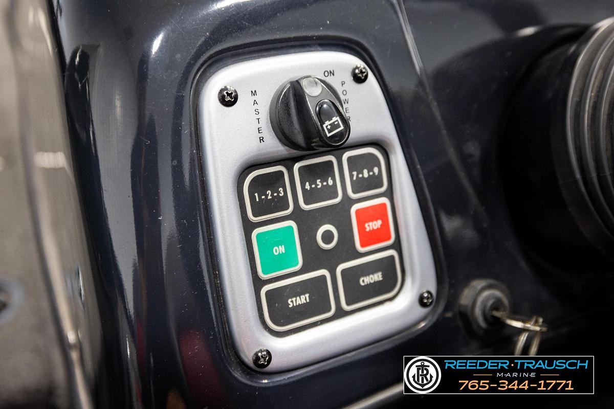 Used 2007 Tracker Tundra 18