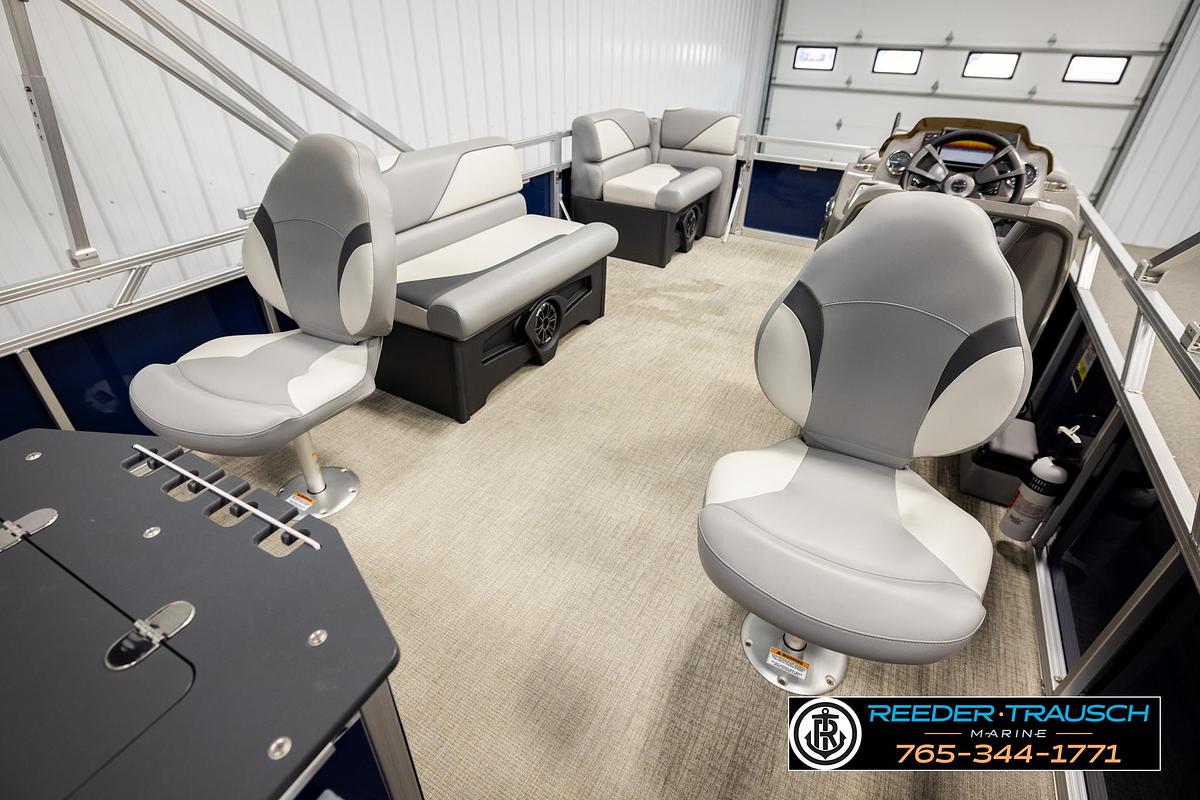 Used 2025 Avalon VEN RF