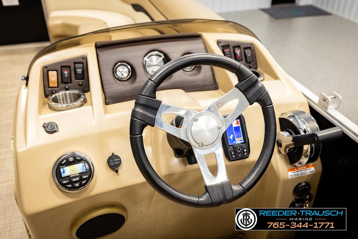 Used 2018 Bennington SX RF