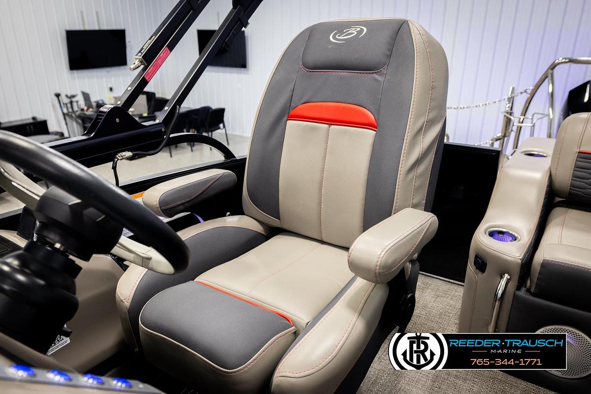 Used 2023 Barletta 21 UC