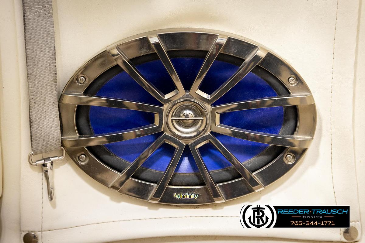 Used 2002 Rinker 180