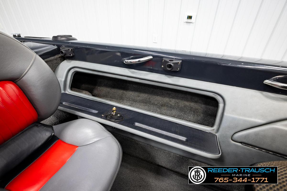 Used 2007 Tracker Tundra 18