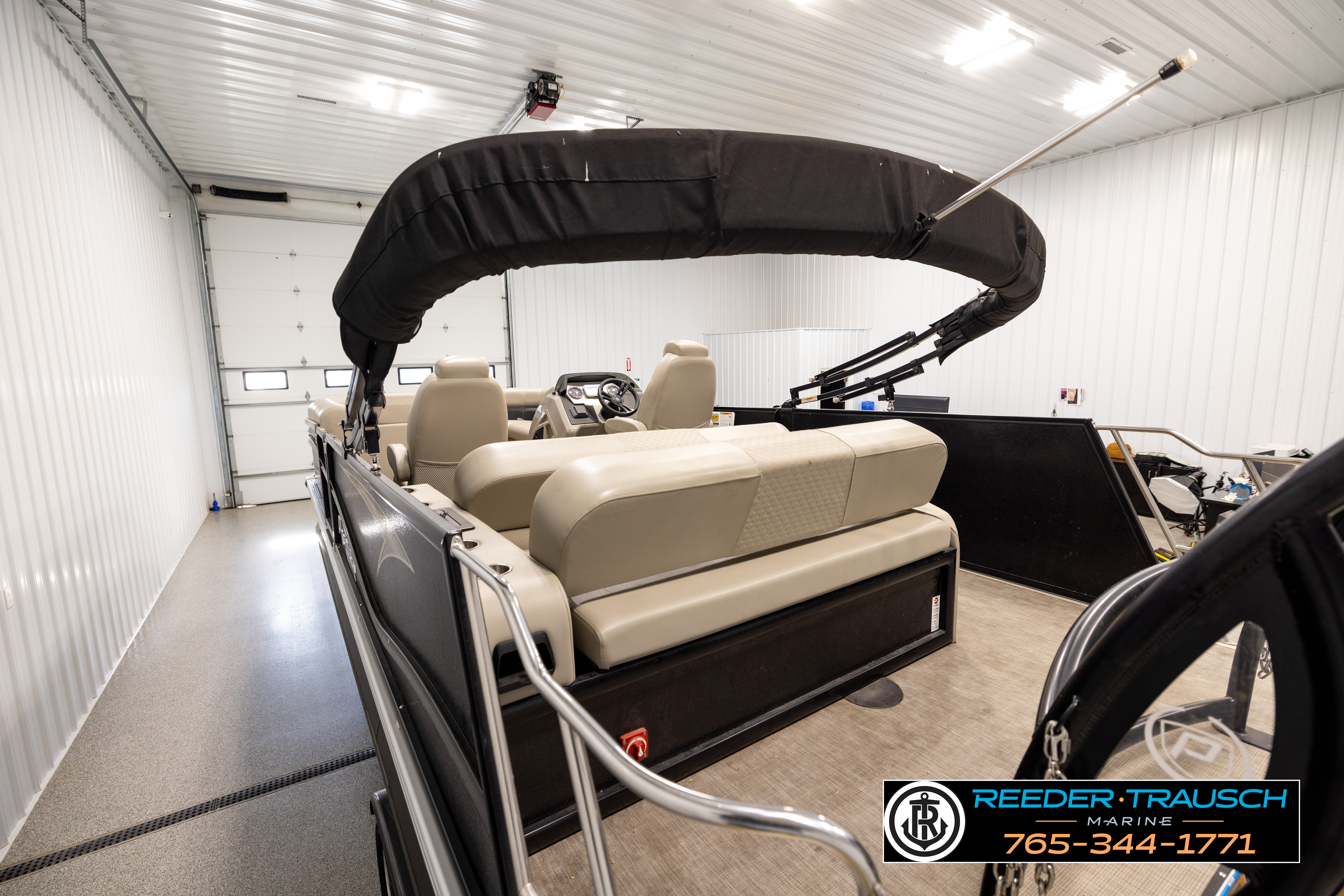 Used 2023 Premier 230 Sunstation RL