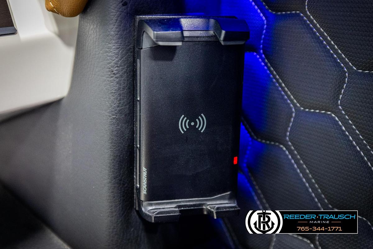 Used 2023 Four Winns H2