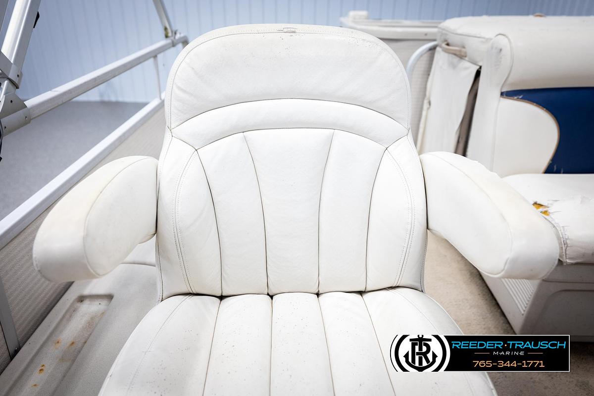 Used 2007 Premier 2223 Navigator