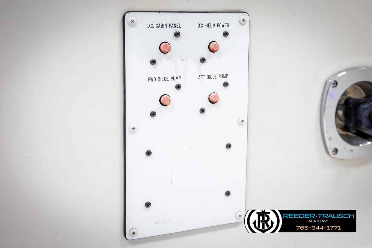 Used 1999 Crownline 242 CR