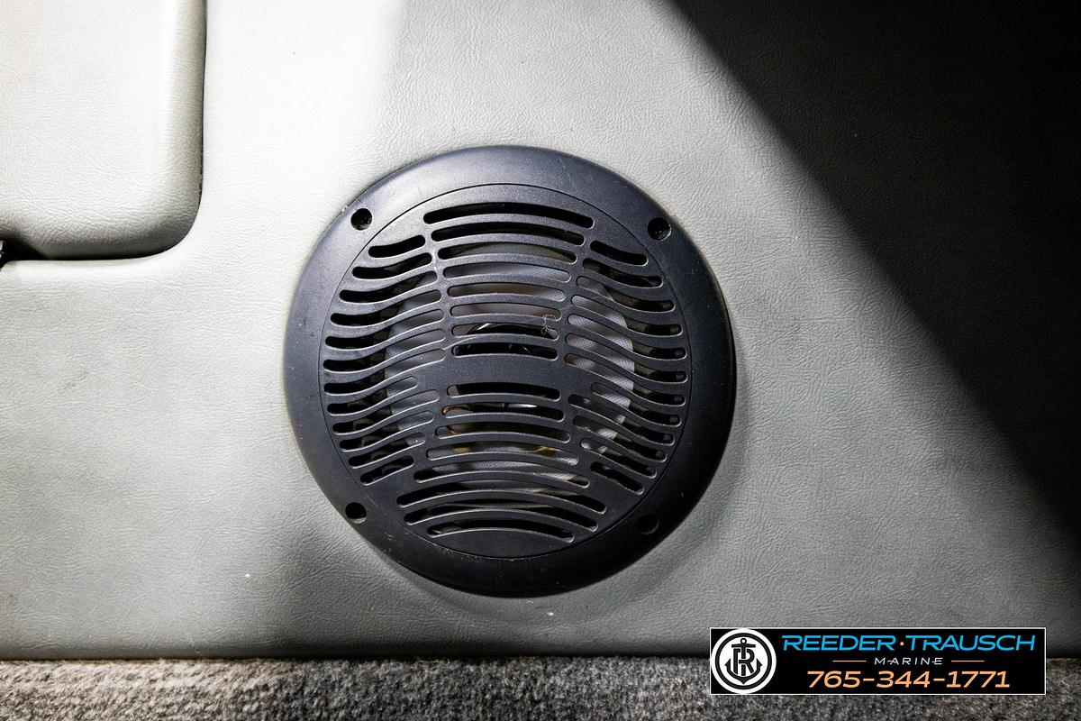 Used 2007 Tracker Tundra 18