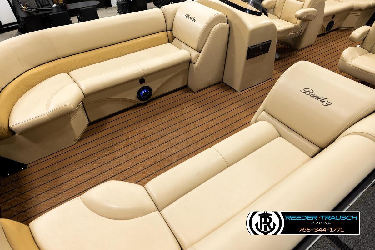 Used 2019 Bentley 243 Navigator