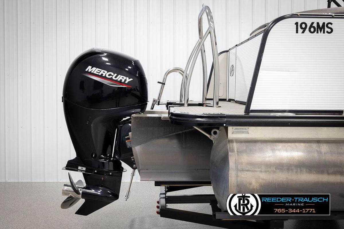 Used 2020 Avalon Catalina EL