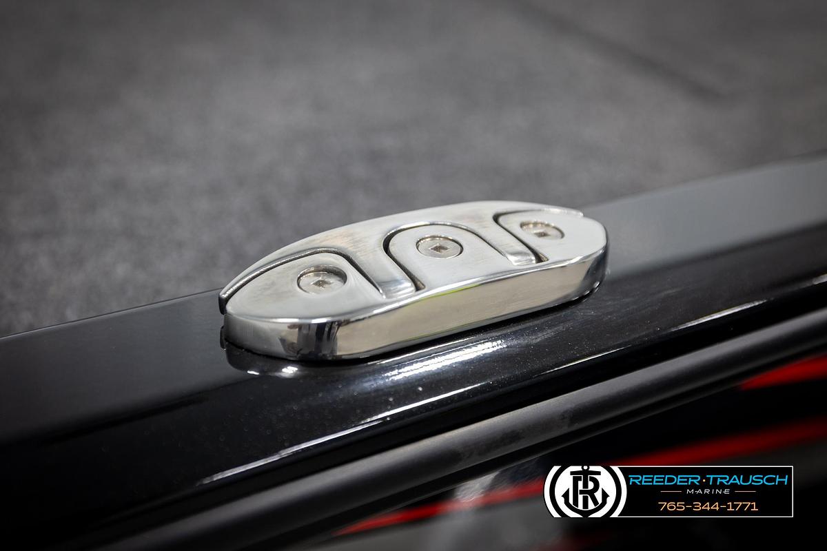 2025 Lund 1975 Renegade