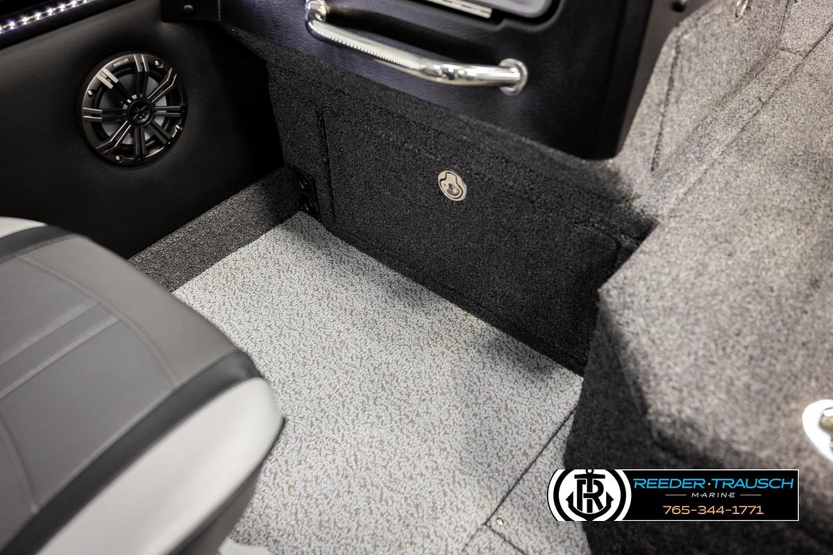 2026 Lund 1975 Pro V Sport