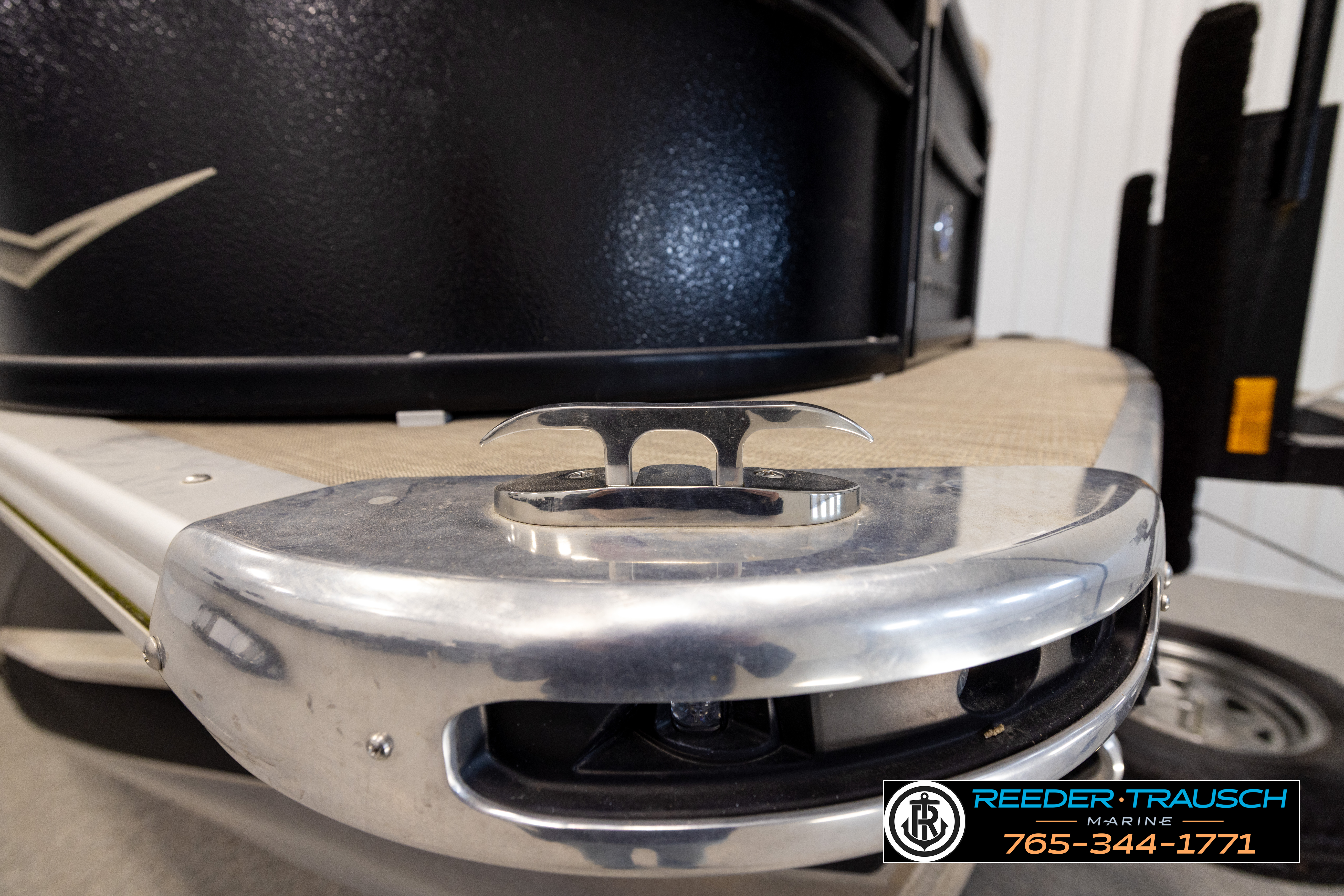 Used 2023 Premier 230 Sunstation RL