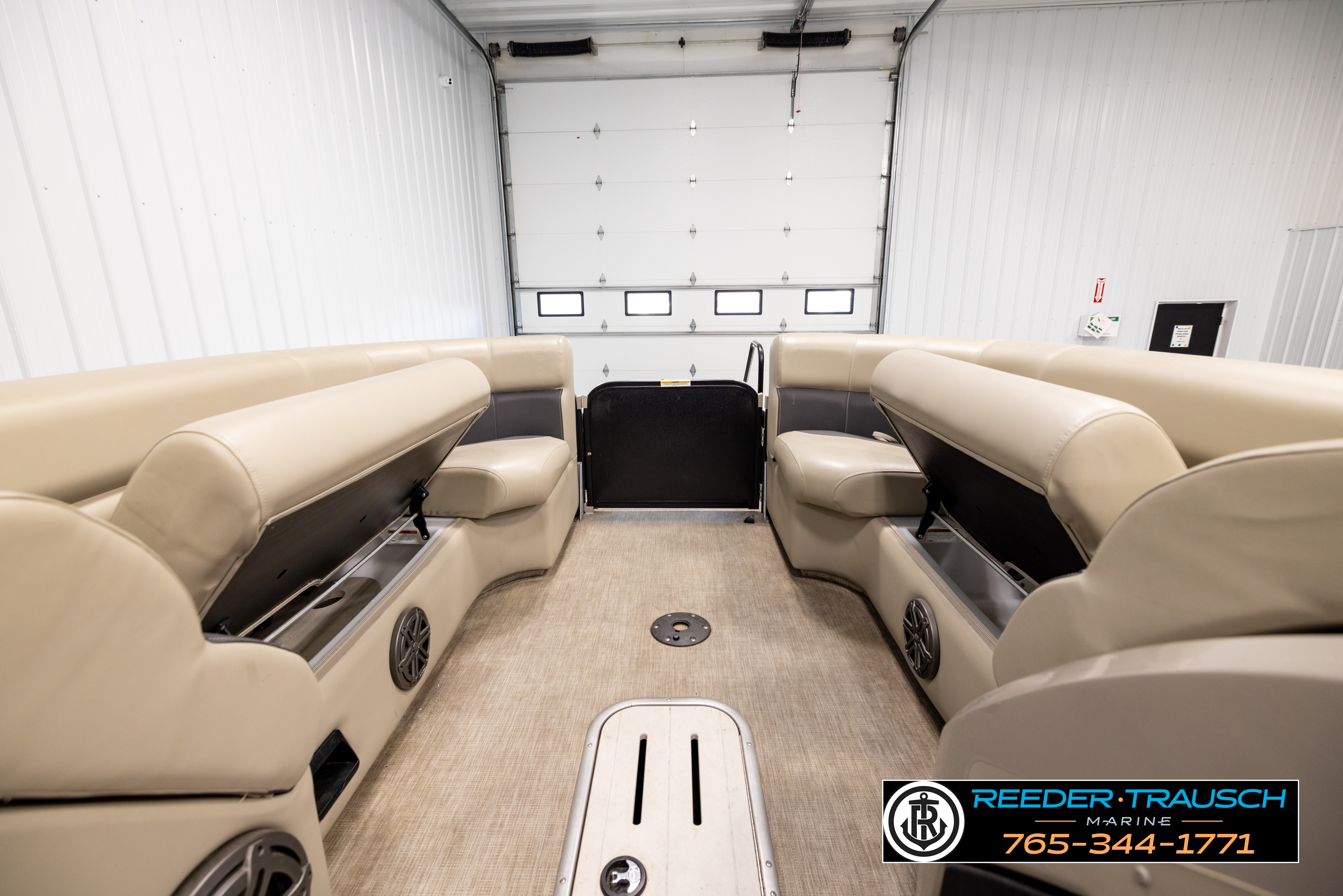Used 2023 Premier 230 Sunstation RL