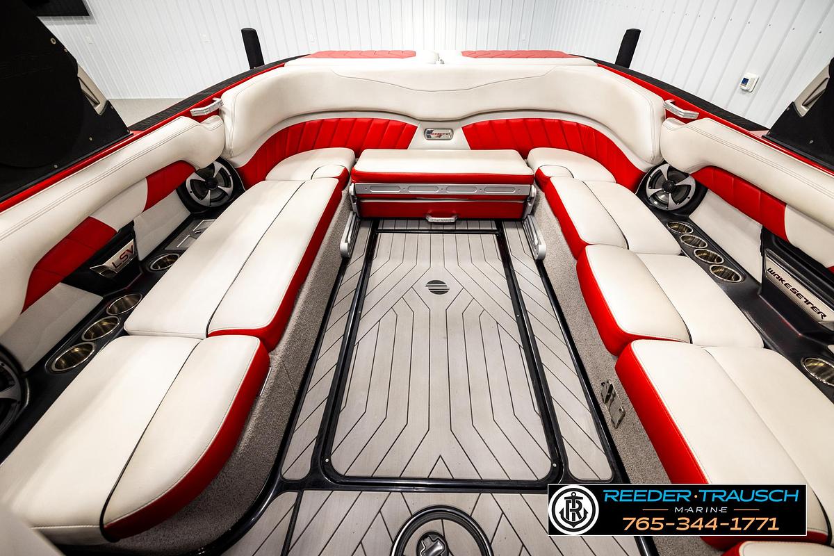 Used 2017 Malibu Wakesetter 25 LSV