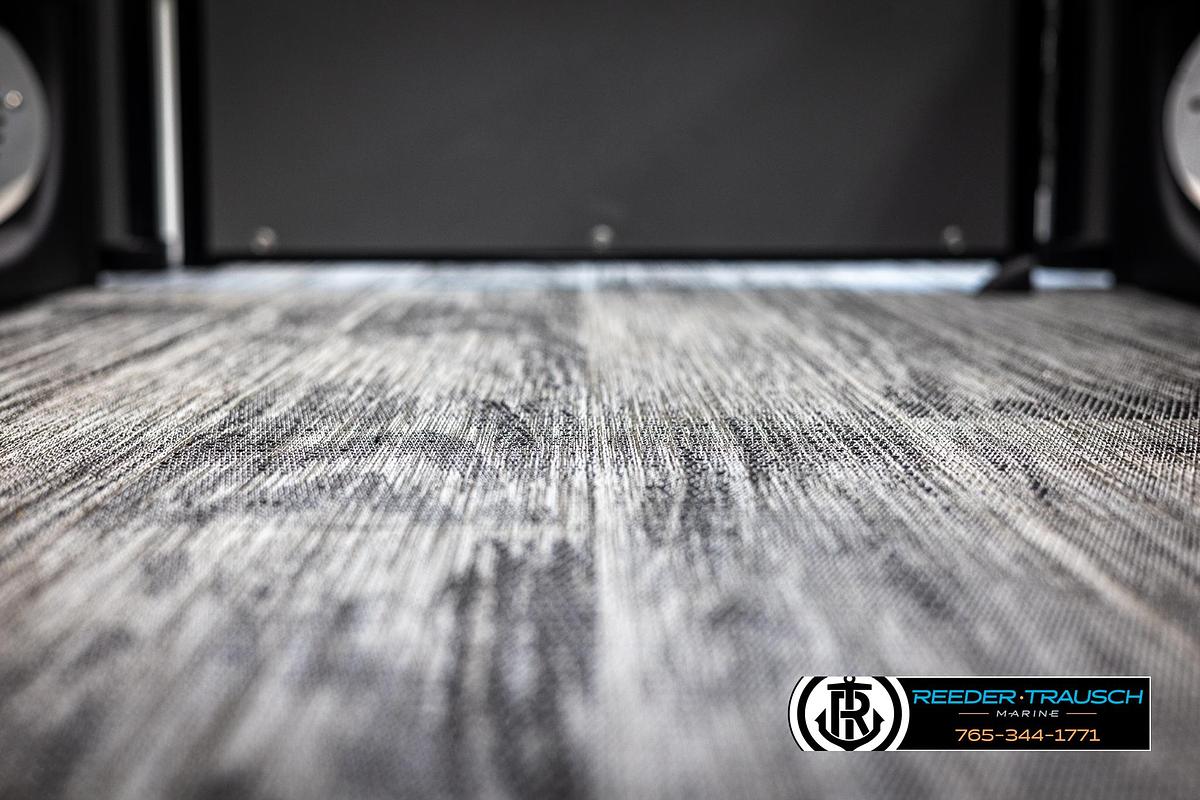 2025 Avalon Catalina Entertainer