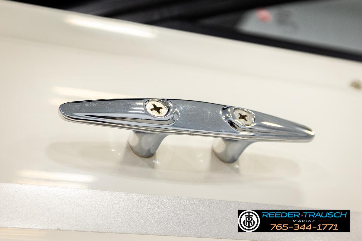 Used 2022 Bayliner DX 2250