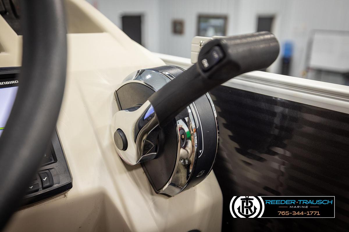 Used 2016 Bennington 22 SSX