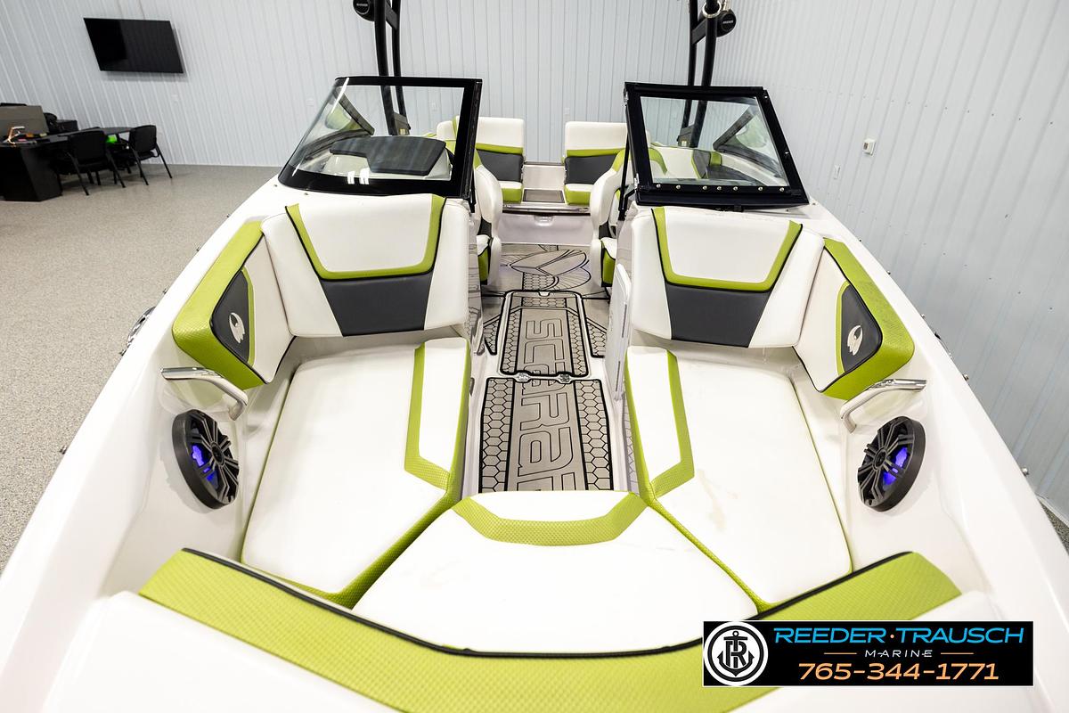 Used 2016 Scarab 195