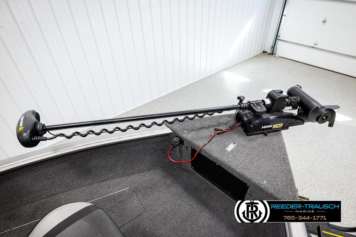 Used 2023 Lund 1875 Impact XS