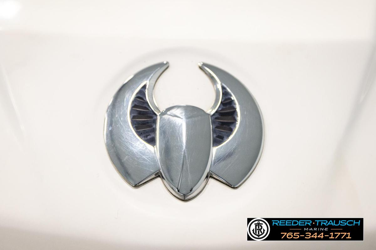 Used 2016 Scarab 195