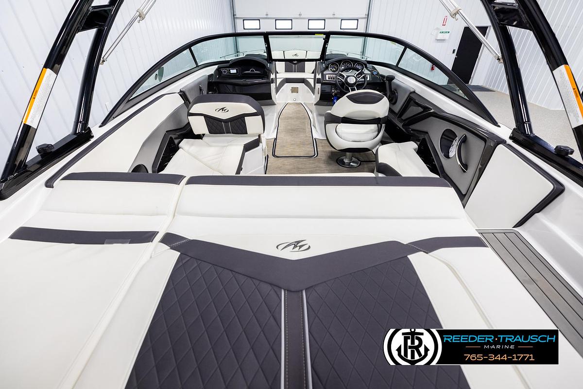 Used 2019 Monterey 238 SS