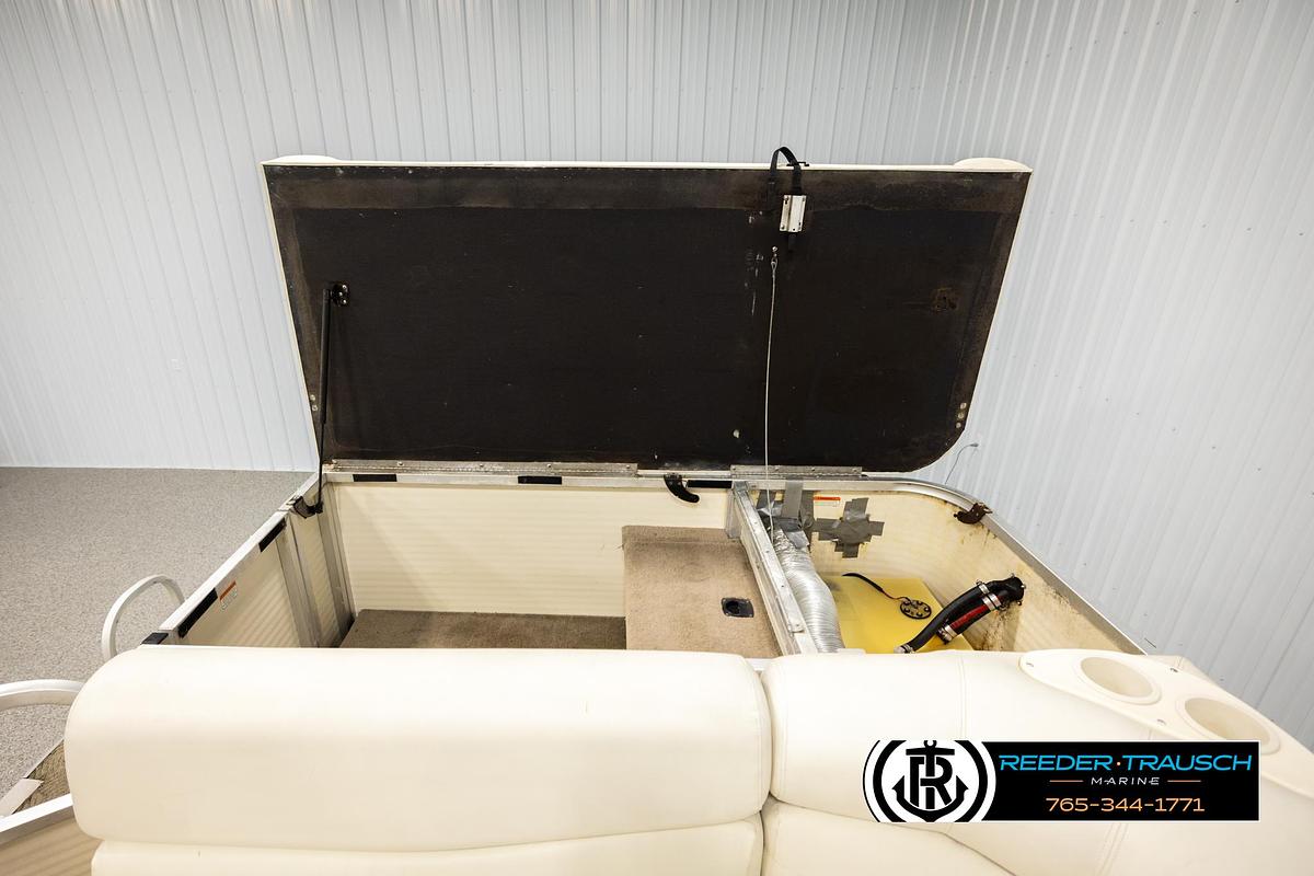 Used 2006 Sun Tracker Party Barge 22