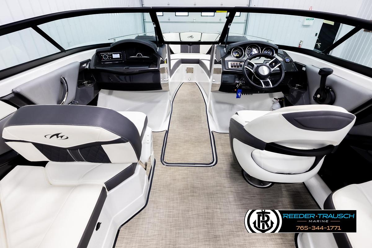 Used 2019 Monterey 238 SS