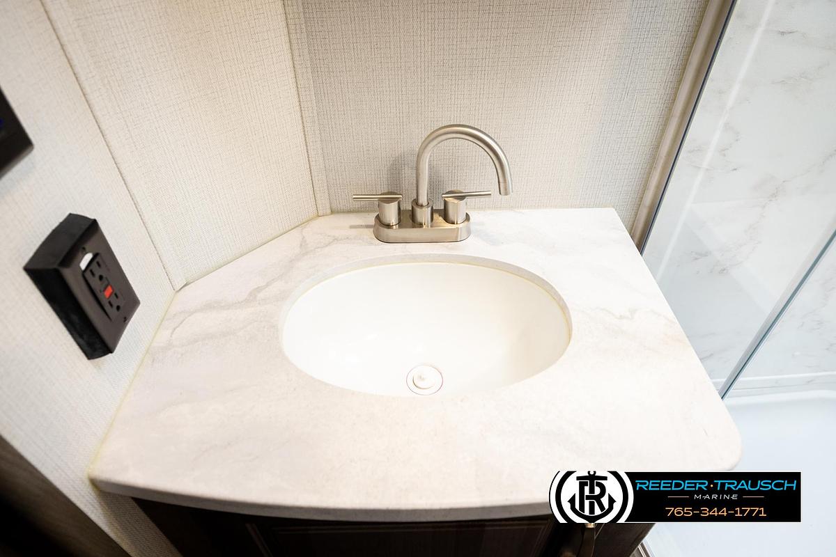 Used 2022 Keystone CG34TSB22