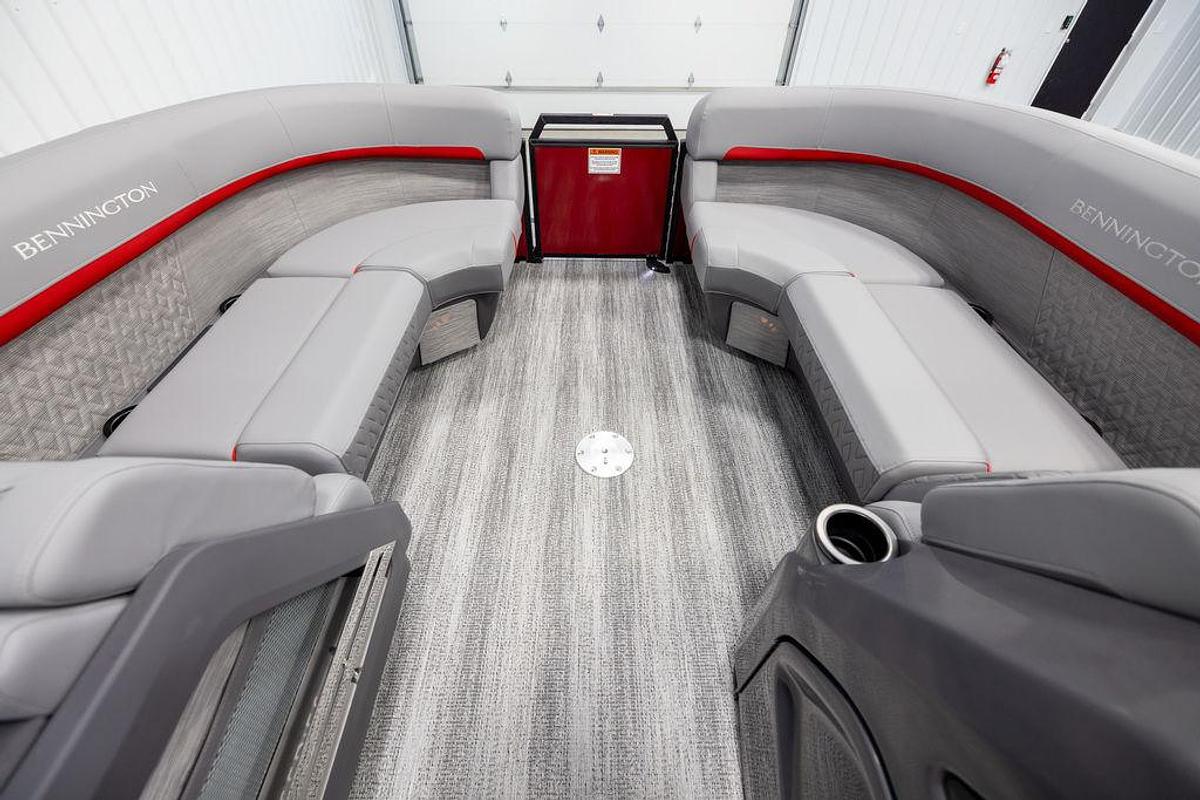 2025 Bennington 22 MSBSE