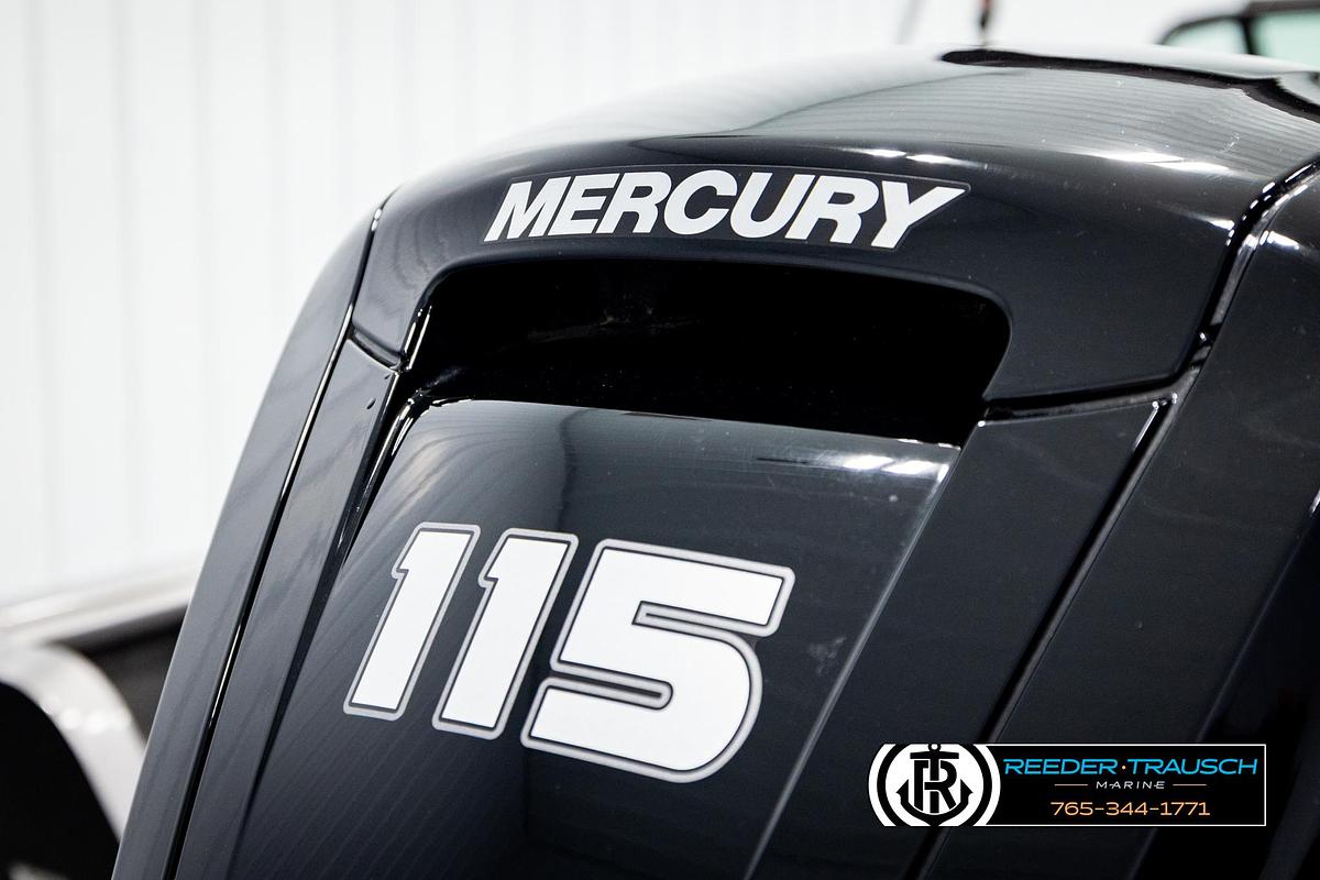 Used 2023 Lund 1875 Impact XS