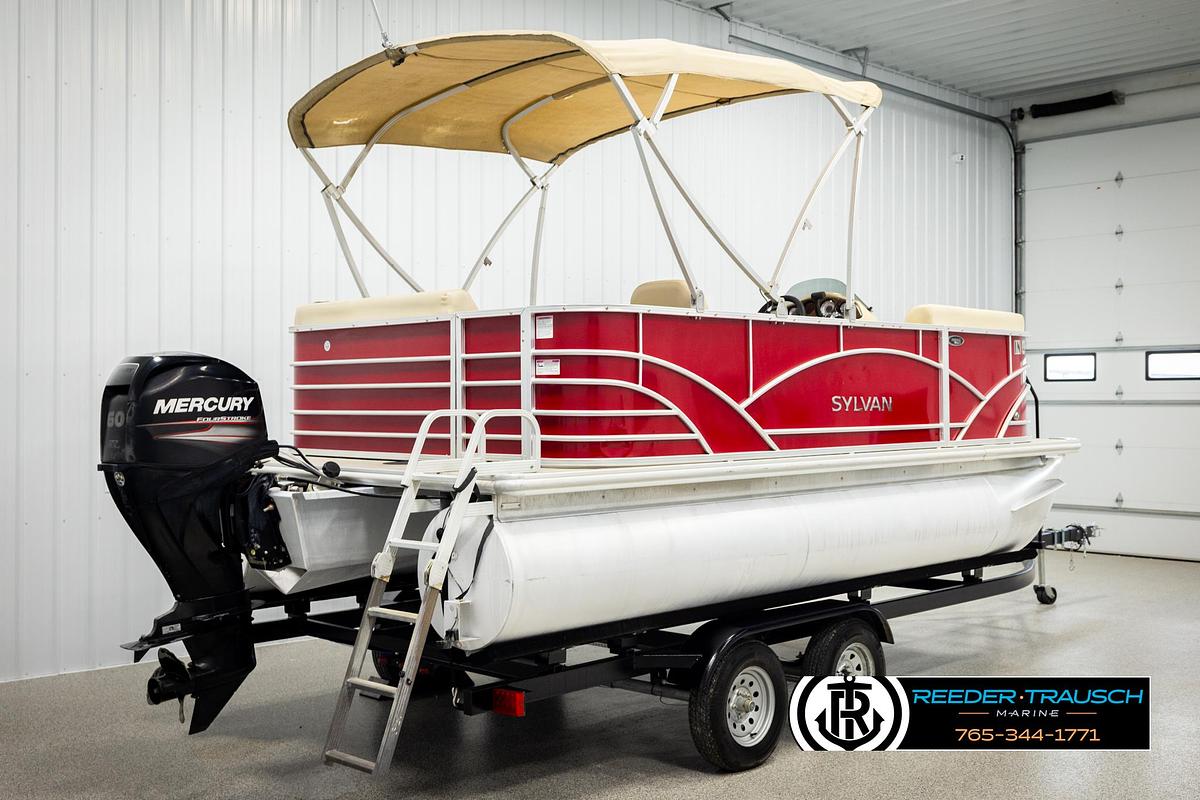 Used 2017 Sylvan 818 Mirage Cr