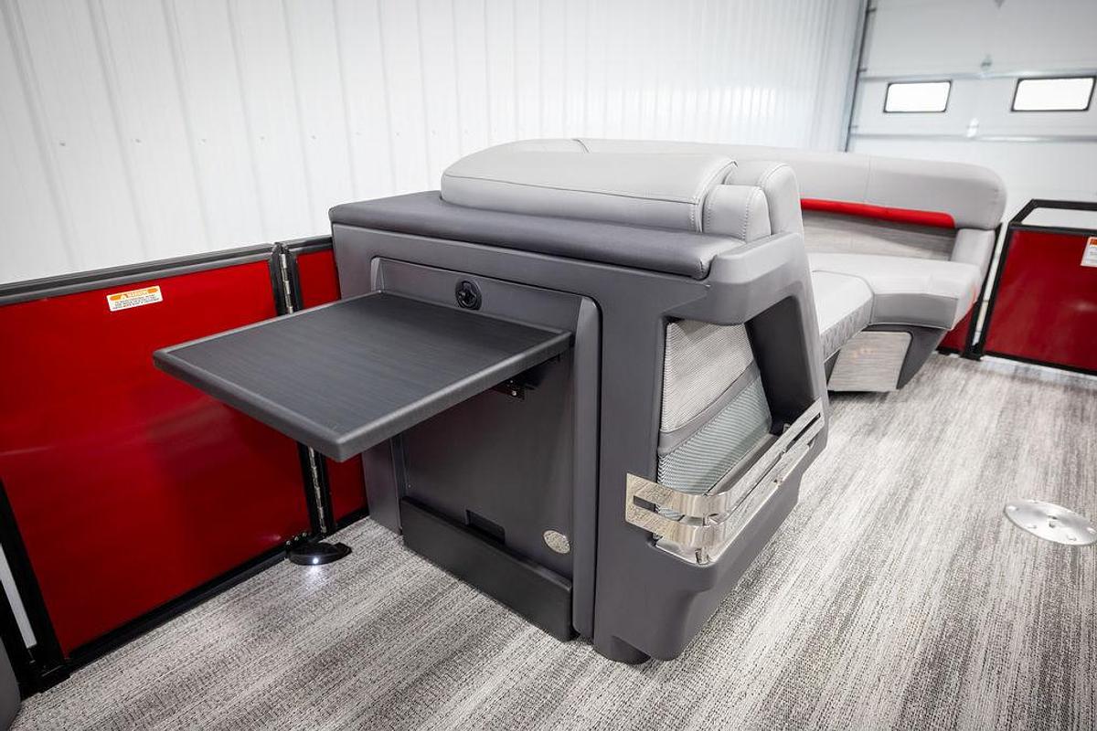 2025 Bennington 22 MSBSE