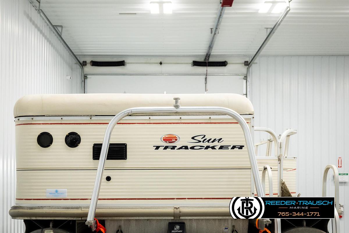 Used 2006 Sun Tracker Party Barge 22