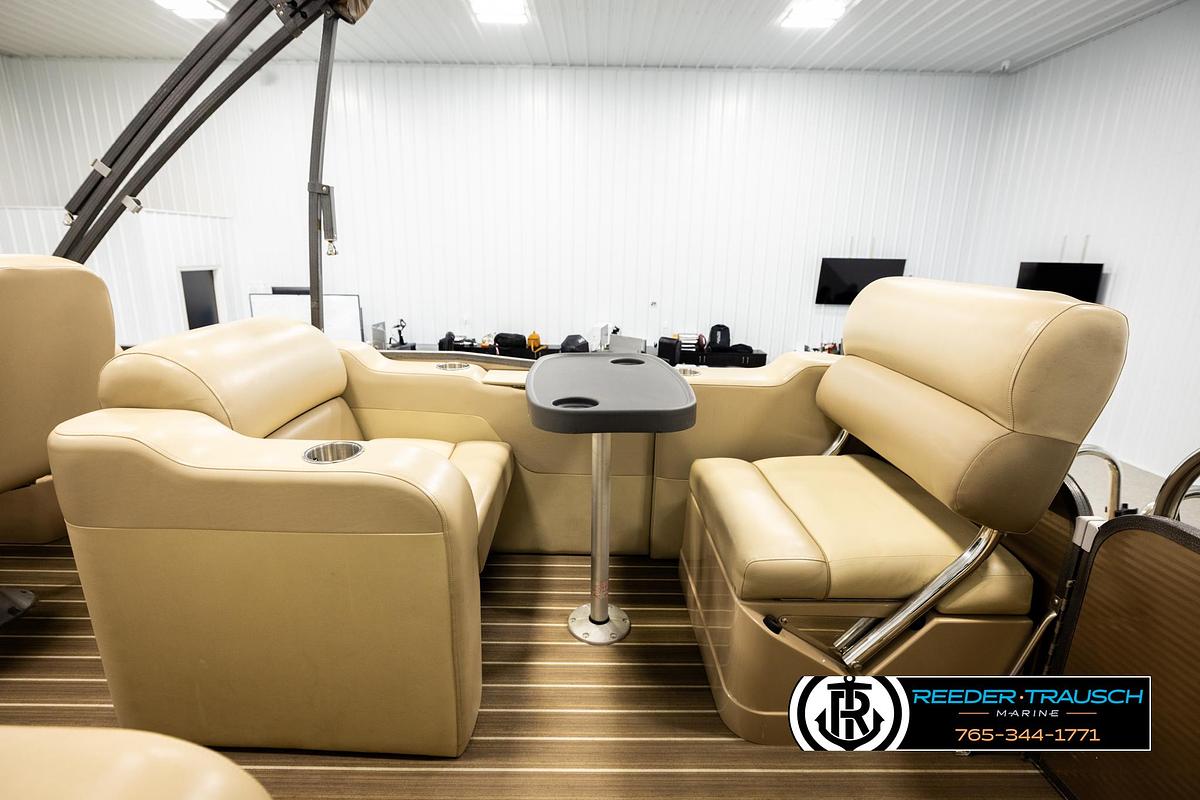 Used 2017 Manitou Oasis SHP