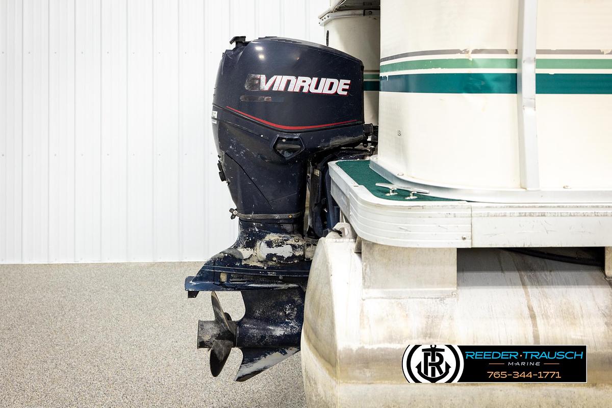 Used 1998 Godfrey SW2423