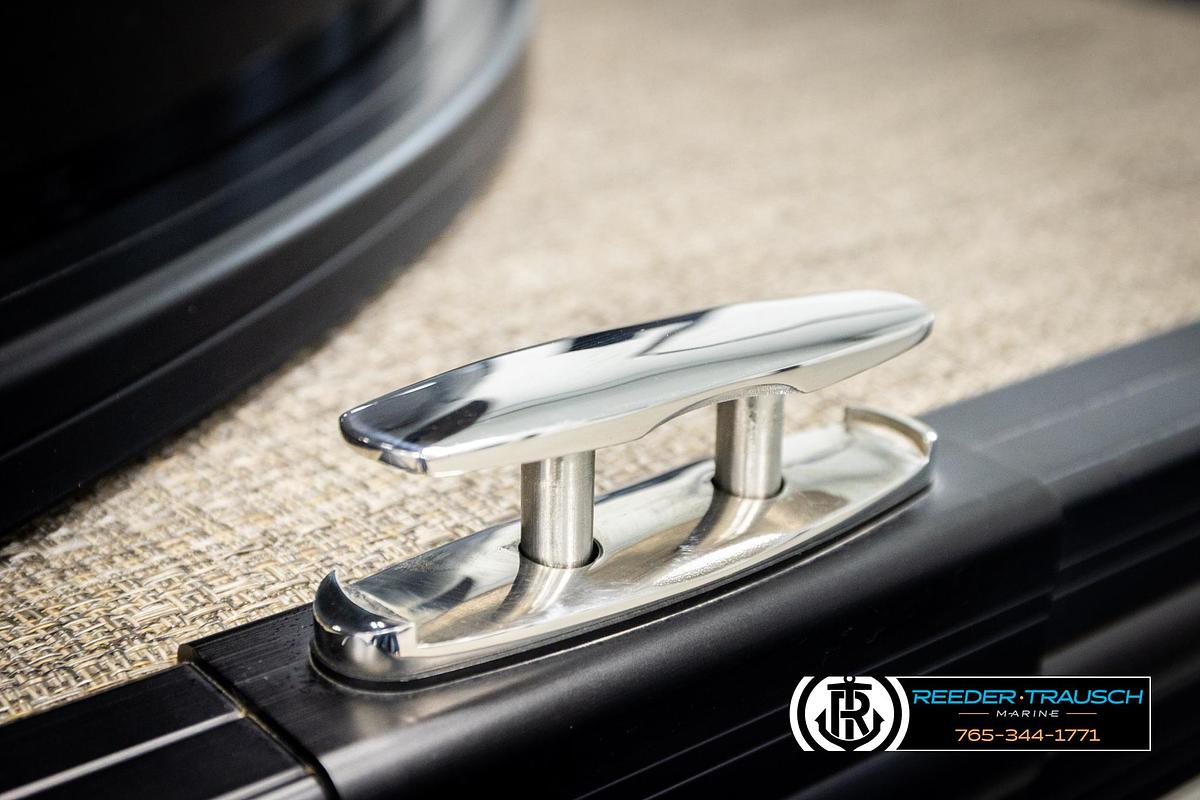 Used 2023 Barletta 21 UC