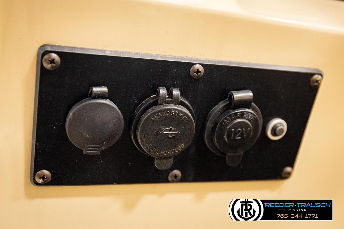 Used 2020 Godfrey 2286 RFL