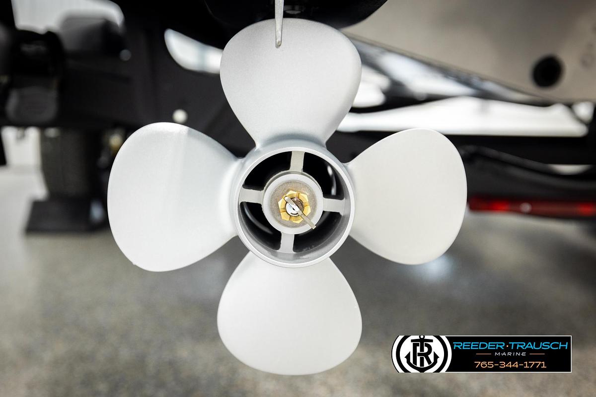 2026 Lund 2075 Impact XS