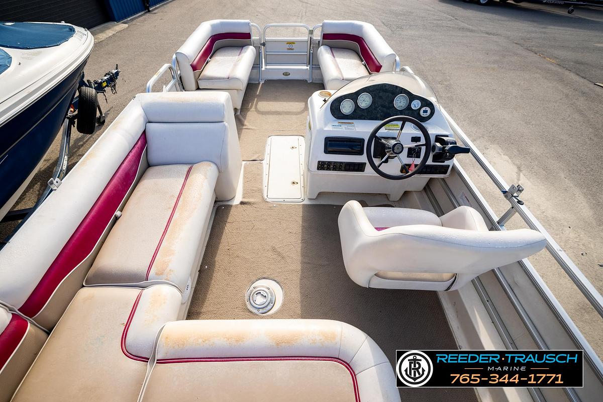 Used 2005 Hurricane 196R